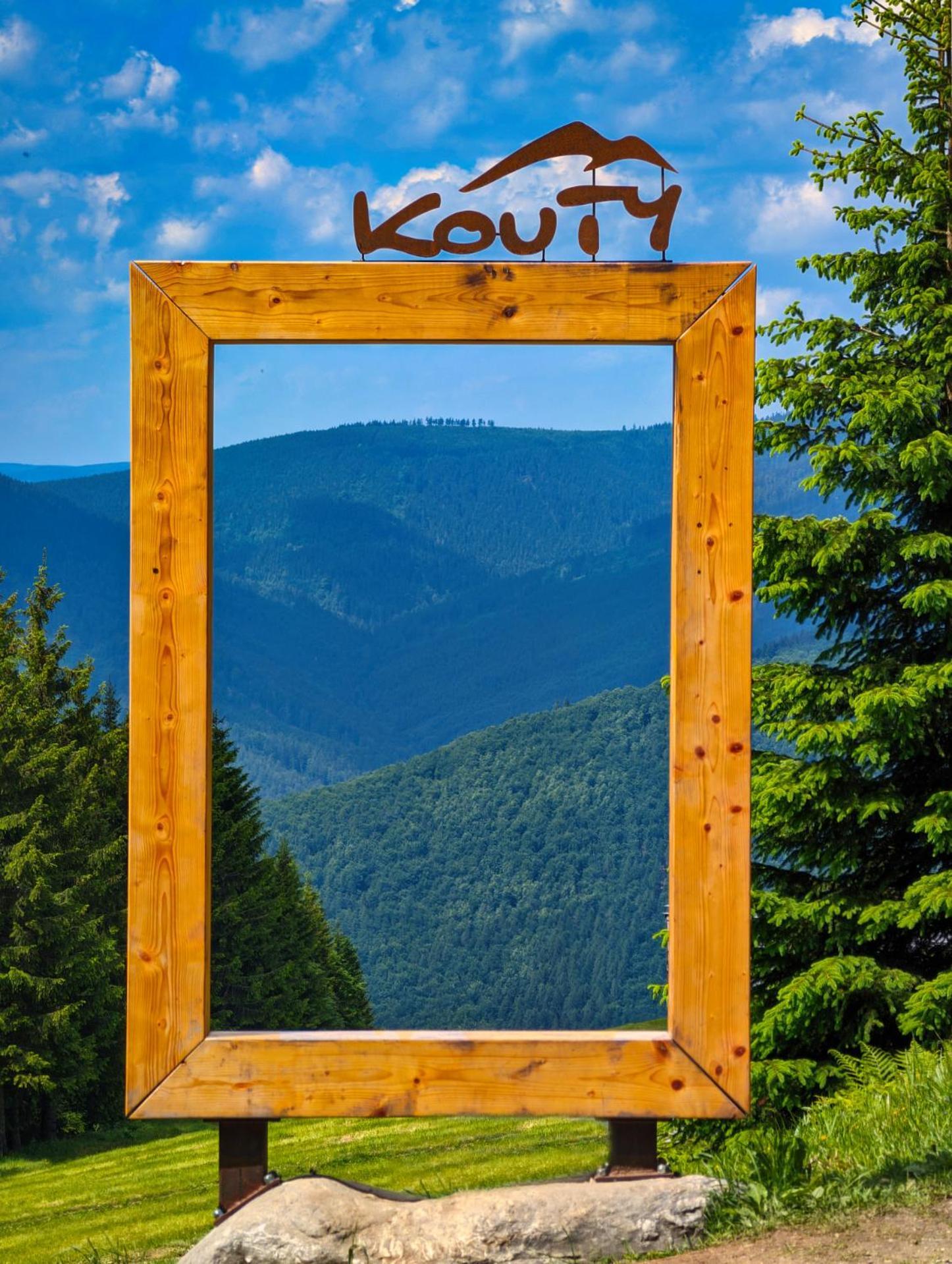 코우티 Desny Kout 빌라 외부 사진